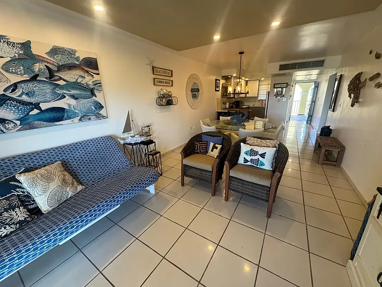 295 Palmas Inn Way #323 — Photo 6