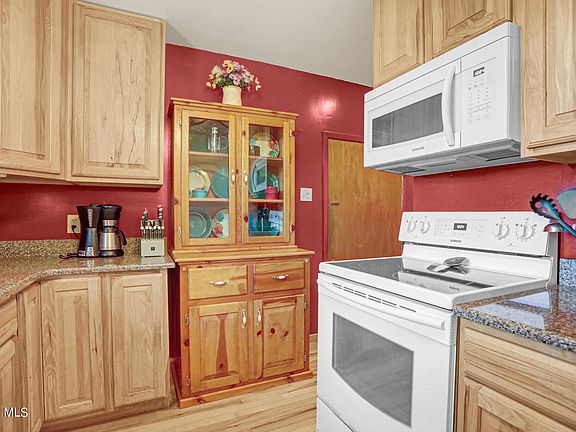 2nd image of 210 North 7th Street