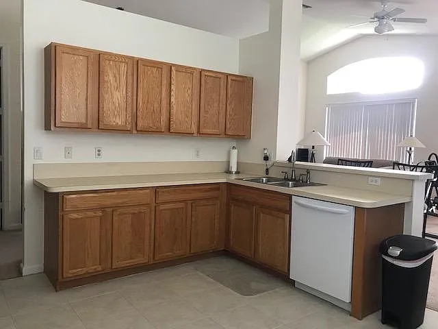 552 Calamondin Way SW — Photo 8