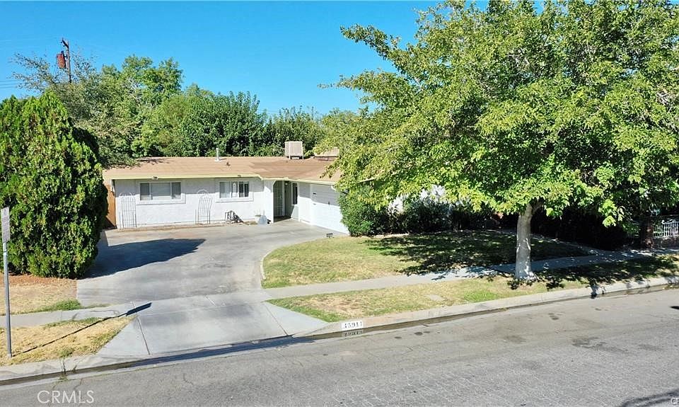1st image of 45911 Kingtree Ave