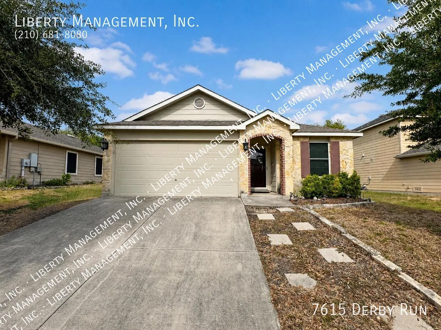 Lovely and Open 1 story home in Retama Springs. — Photo 1