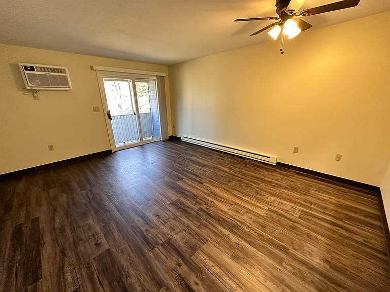 Sunset Ridge Apartments — Photo 22
