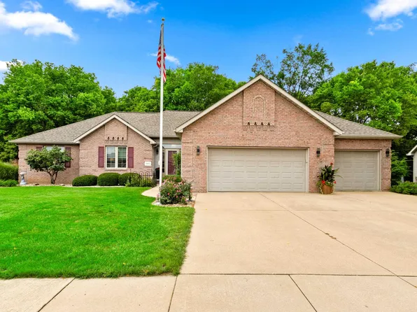 1803 Tharp St, Pekin, IL 61554