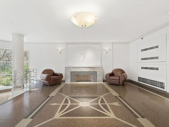 5th image of 333 W 57th St APT 2E