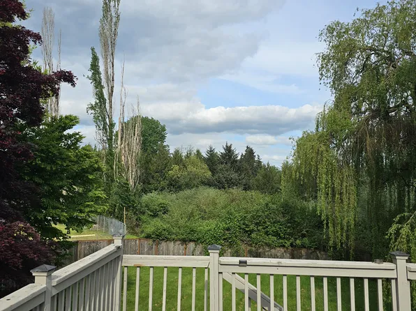 1020 151st Ave SE #1, Bellevue, WA 98007