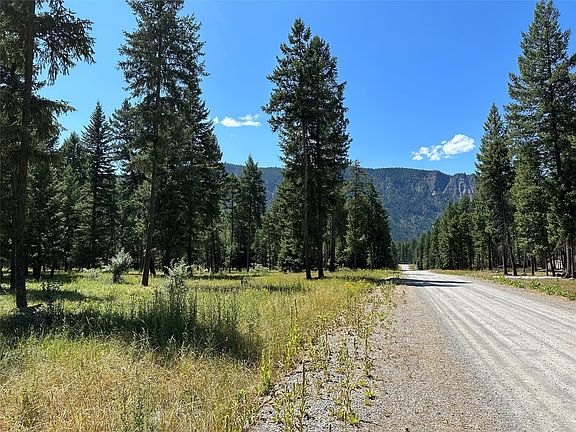3rd image of 19 Big Fir Dr