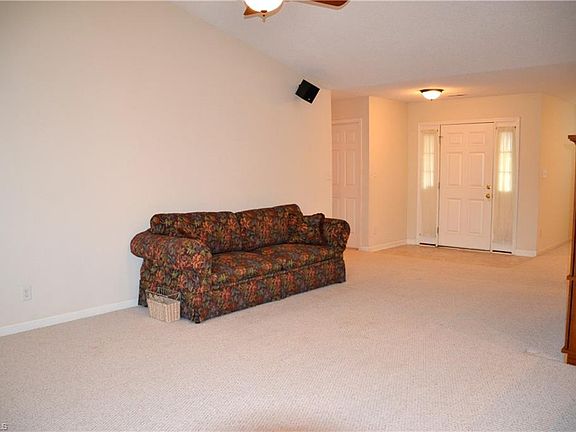 3rd image of 3990 Park Springs Dr