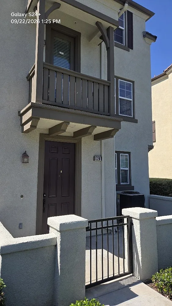 2 bed, 2.5 bath, 1378 sqft, $2,850 — Photo 1