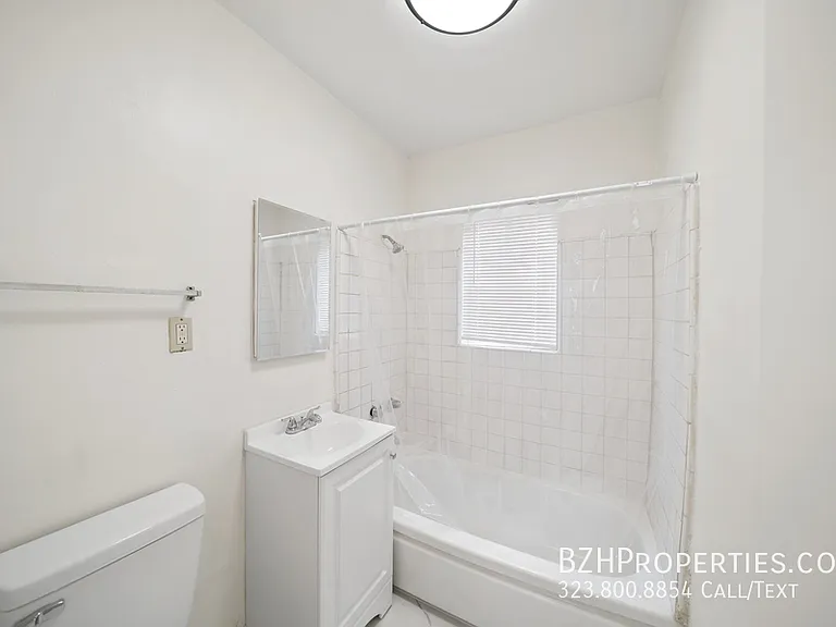 8633 Denver Ave #5 — Photo 8