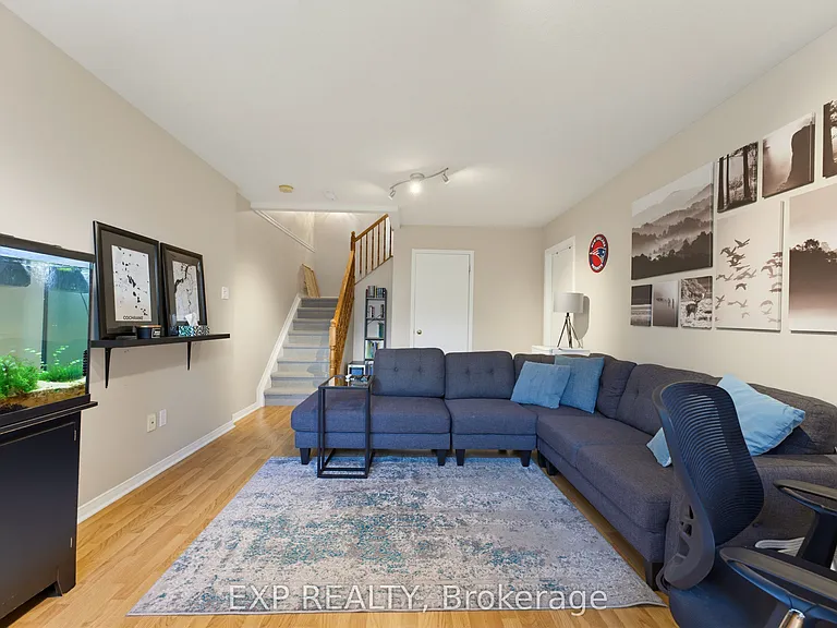 2215 Silverado Cres — Photo 26