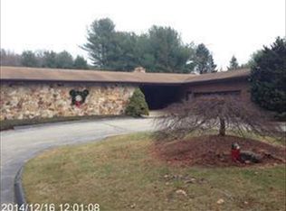 6 Lisa Dr, Shelton, CT 06484