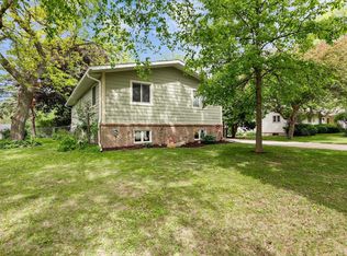 1922 Vondron Rd, Madison, WI 53716