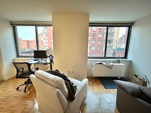 2nd image of 1500 Lexington Ave APT 8J