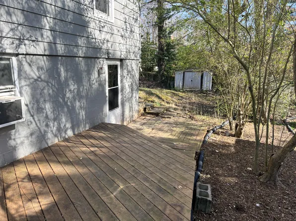 11 Mobile Ln #B, Charlottesville, VA 22903