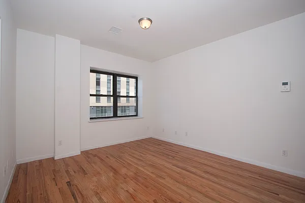 Rented by Spire Group | media 10