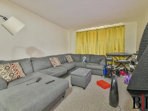 2076 East 63rd Street image 4 of 24