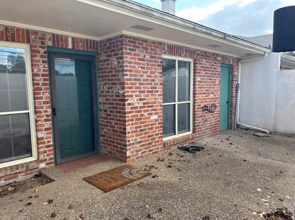 205 Eraste Landry Rd, Lafayette, LA 70506