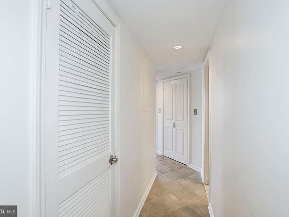 Welcome Home to #709 at Eastview at Ballston Metro