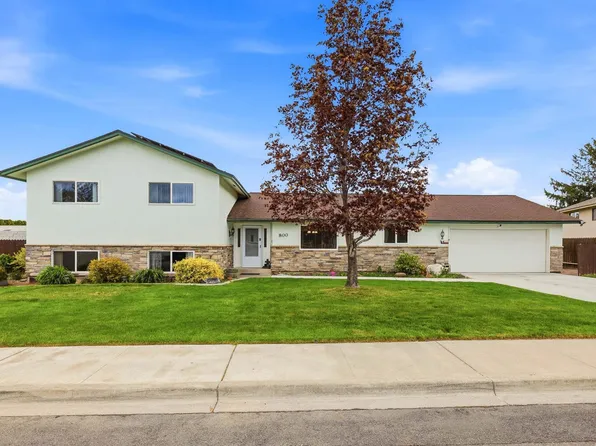 800 N Reed Pl, Kennewick, WA 99336