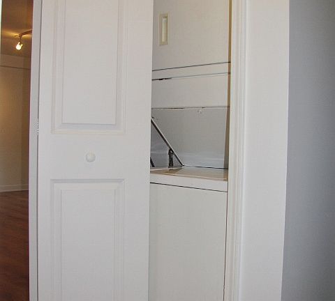 4th image of 7413 N Seeley Ave