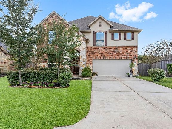 2 Story on a huge lot