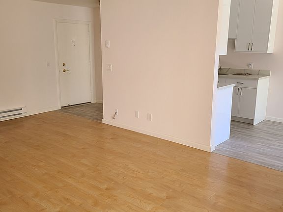 5th image of 7110 Rainbow Dr APT 4