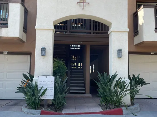 2960 Champion Way APT 1802, Tustin, CA 92782