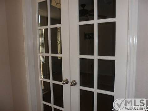 4th image of 2471 Stoney Creek Dr