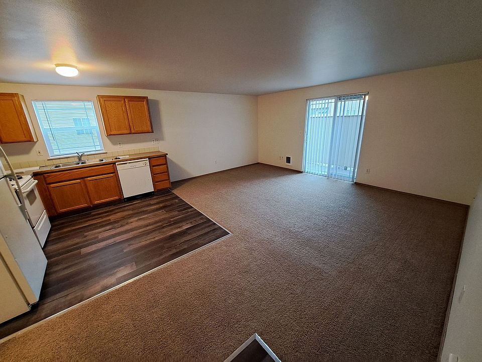 u2121 Apartment Rentals Redmond, OR Zillow