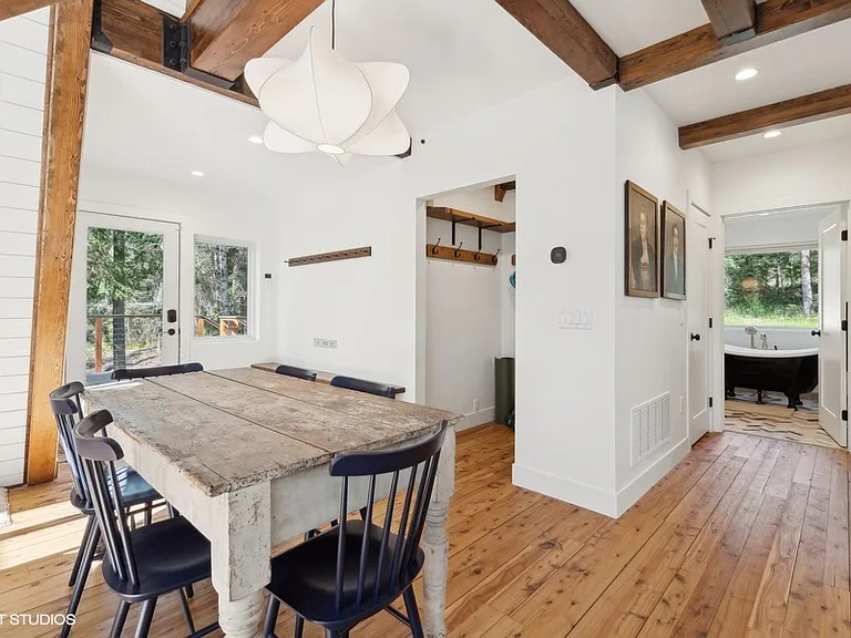123 Little Mountain Rd — Photo 37