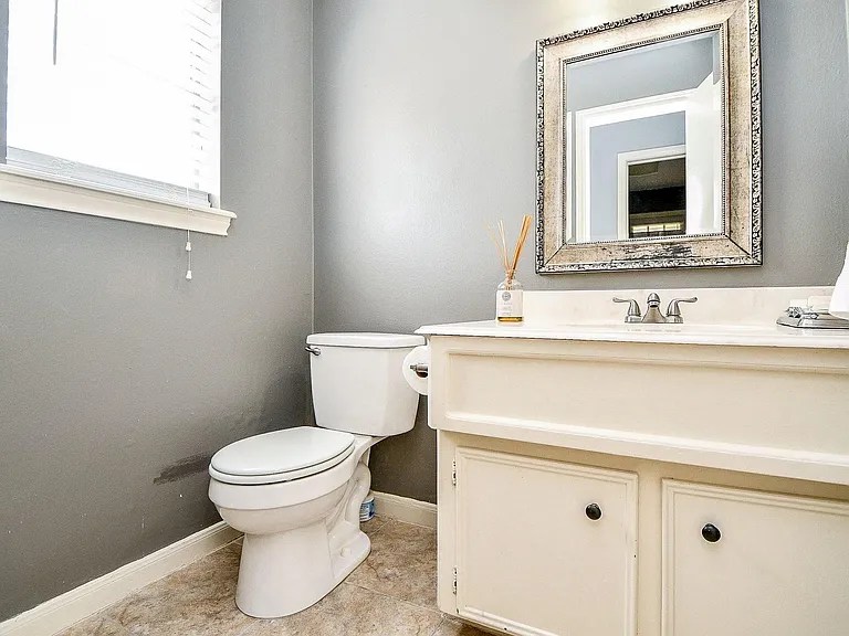 1015 Kanah Ln — Photo 16