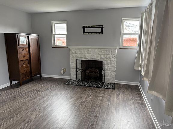 5th image of 173 W Crest Dr