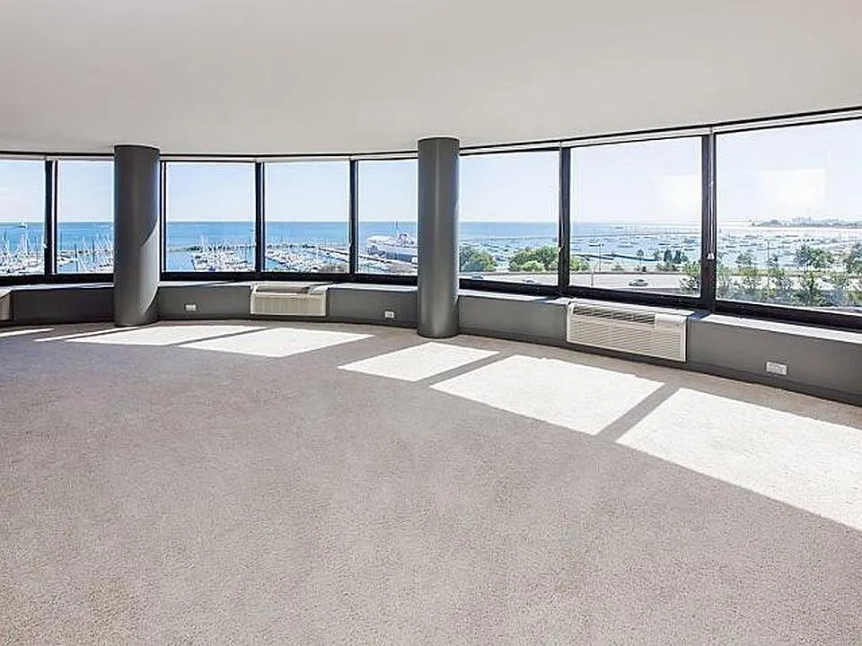 155 N Harbor Dr APT 207 photo 1