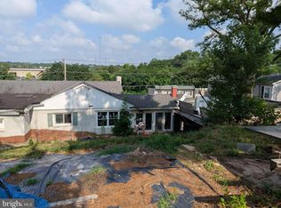 2207 Hammonds Ferry Rd, Baltimore, MD 21227