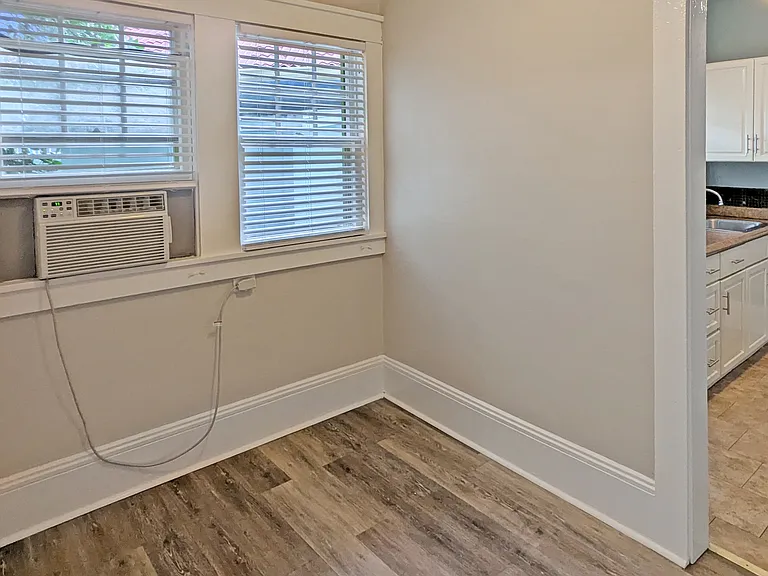 104 S Peninsula Ave #4 — Photo 5