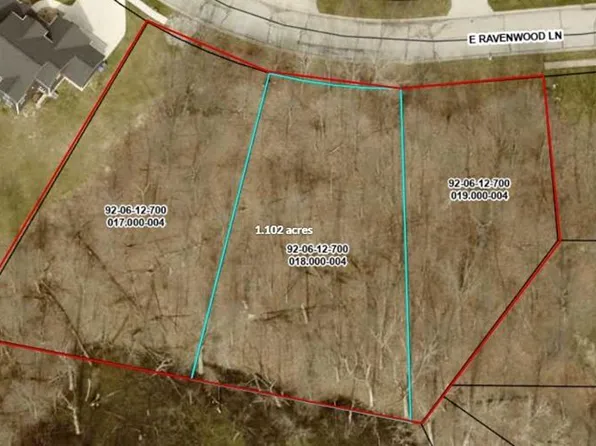 1692 E Ravenwood Ln, Columbia City, IN 46725