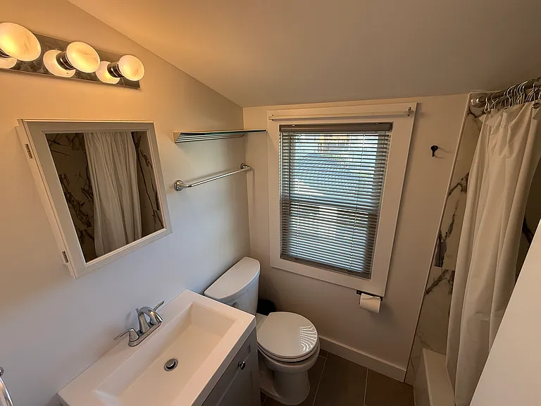 77 Townsend St #B — Photo 6