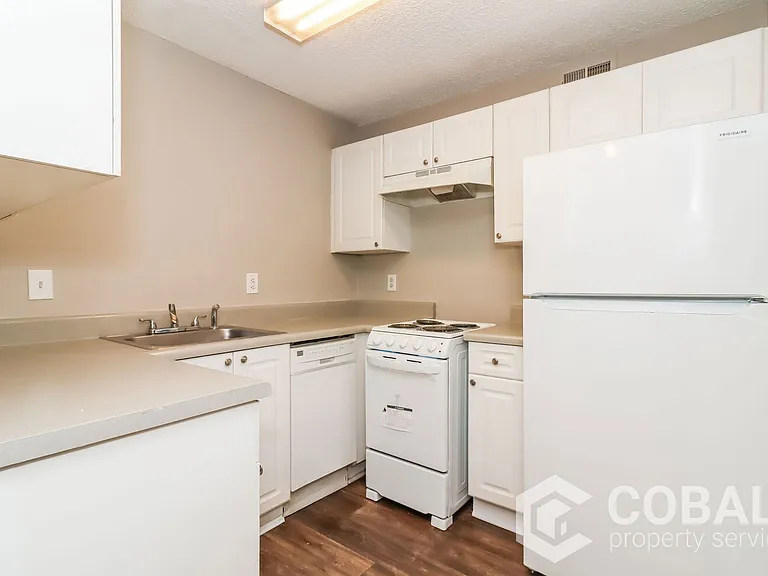 987 Collier Rd NW #H — Photo 5