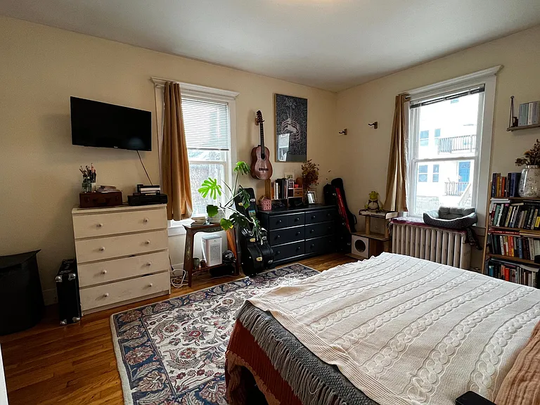 86 Clarendon Ave #F — Photo 8