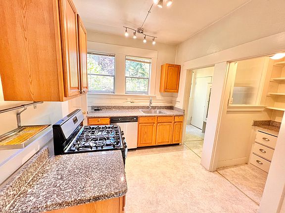 2nd image of 2210 Baker St
