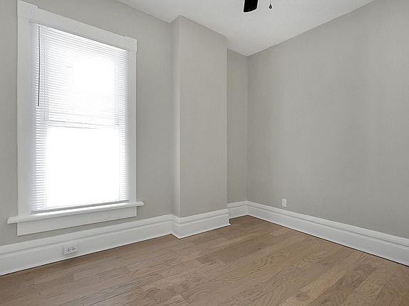 4th image of 322-324 S Ohio Ave #322