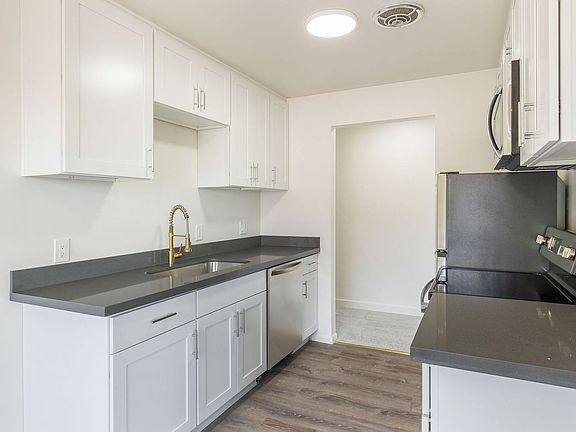 5th image of 2850 15th Ave W #2B-1Ba-1005Sqft