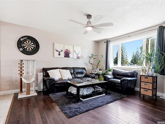 4th image of 901 R AVENUE N