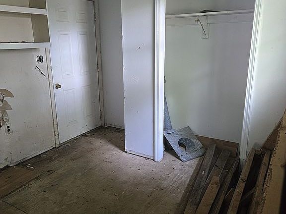 4th image of 245 N Owen Ave