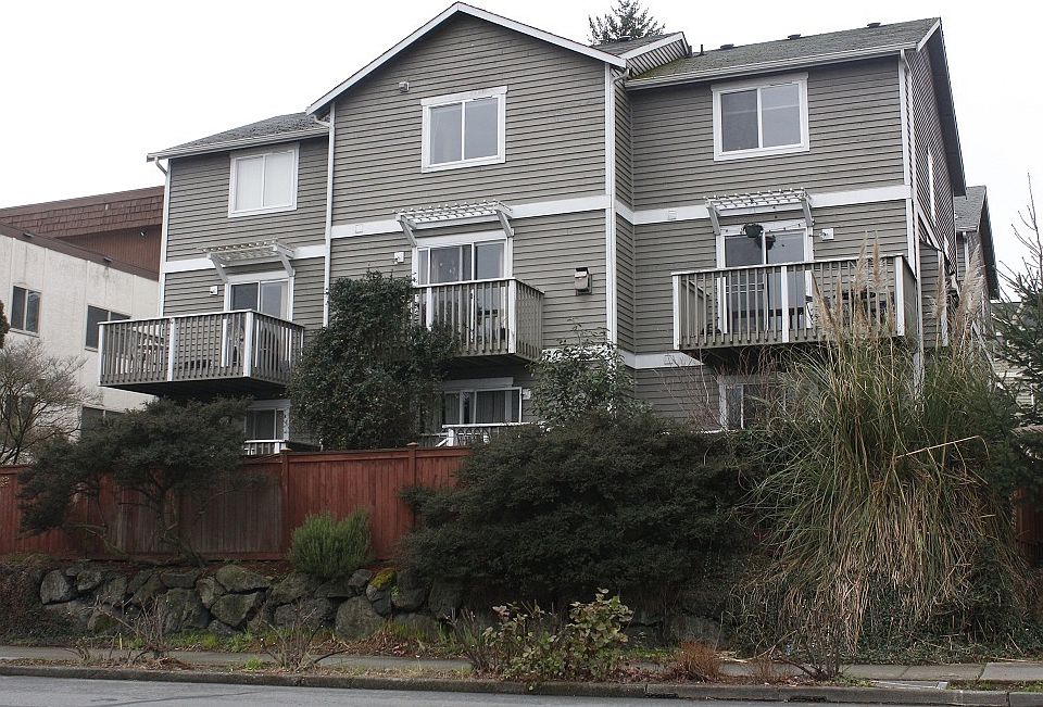 1st image of 6527 35th Ave NE APT B