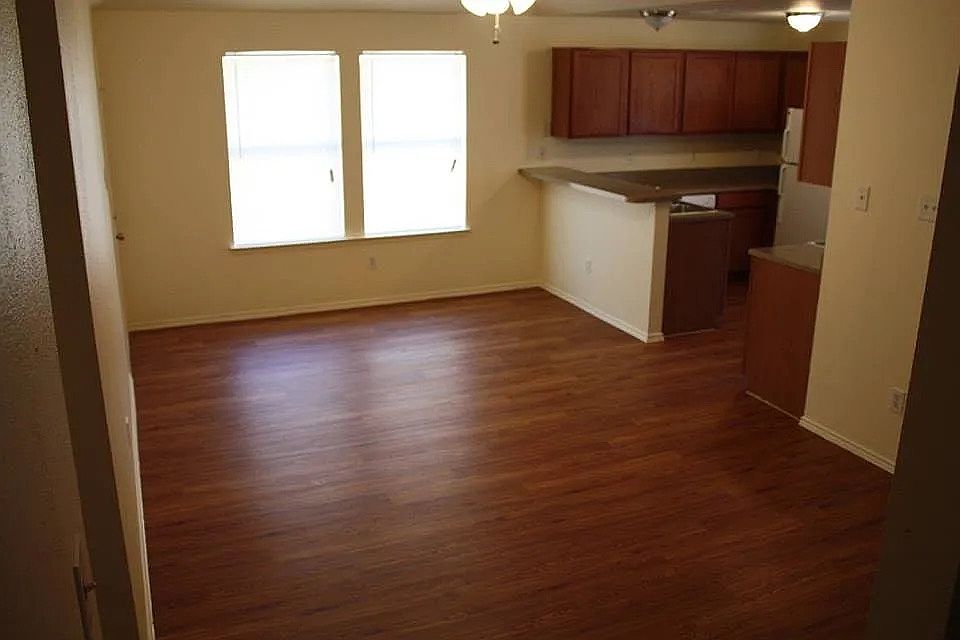 1st image of 7816 Downe Dr