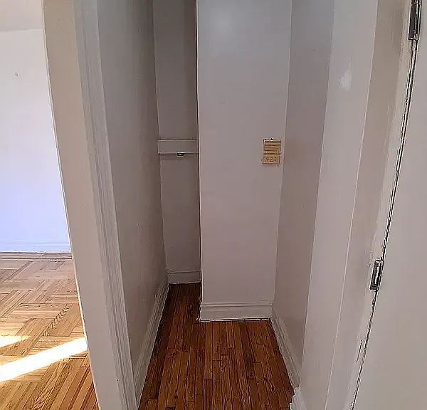 438 52nd St #C3 — Photo 4