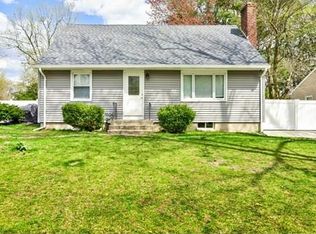45 Pidgeon Dr, Springfield, MA 01119
