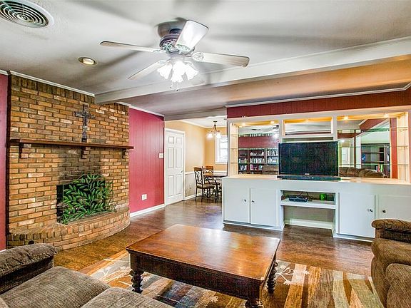4th image of 2304 Madison Cir