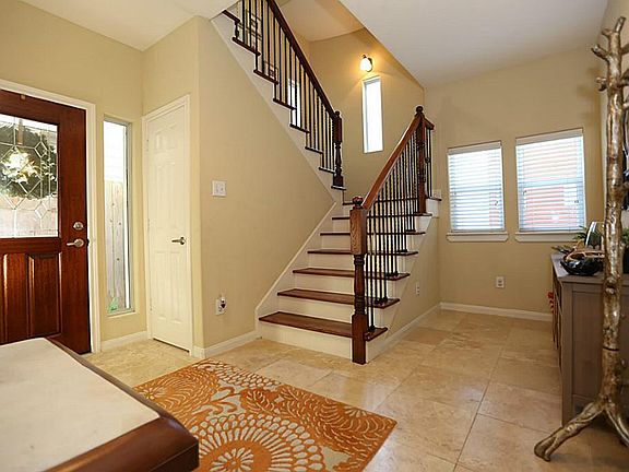 4th image of 1143 W 24th St #A